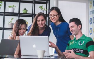 Comment choisir une bonne école de commerce