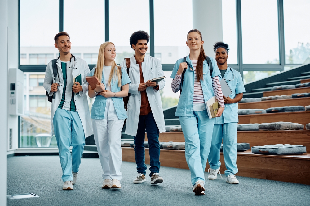 Comment préparer sa 1ʳᵉ année de médecine ?